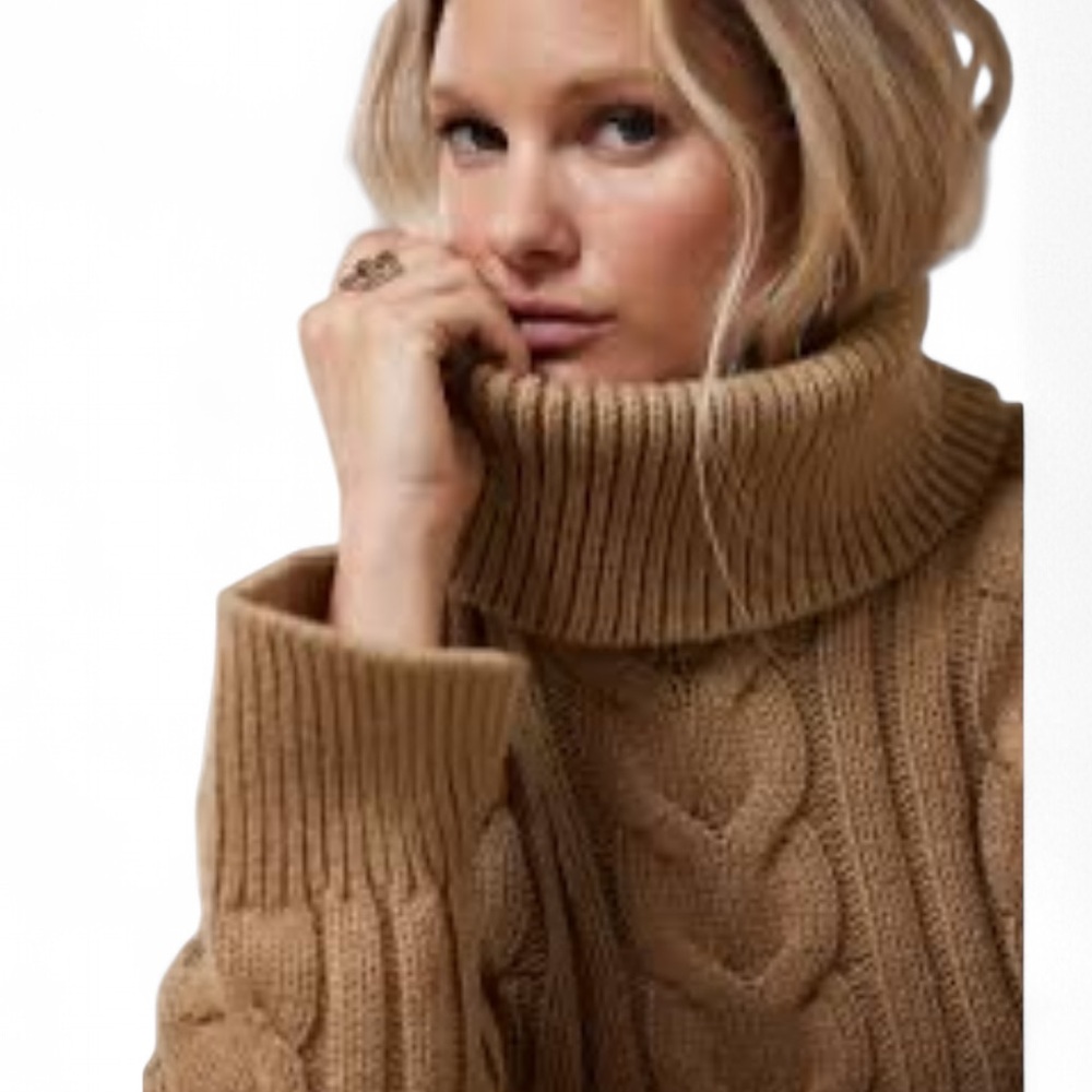 Banana Republic Camel Cable Knit Thick Sweater - Picture 6 of 6